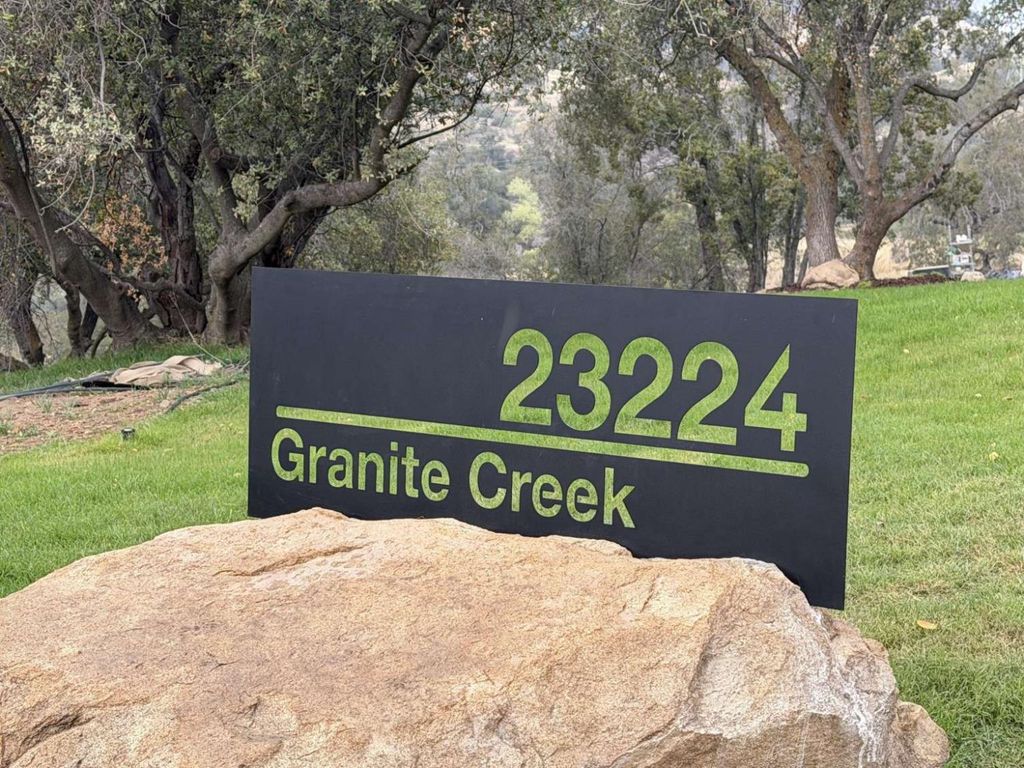 Image 5 of property listing at 23224 Granite Creek Lane, Clovis, CA 93619