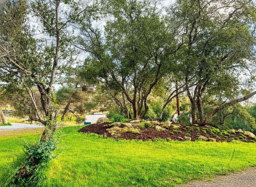 Image 58 of property listing at 23224 Granite Creek Lane, Clovis, CA 93619