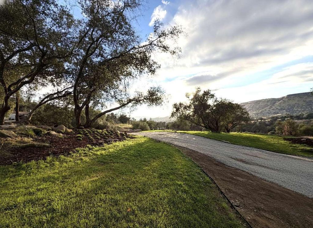 Image 62 of property listing at 23224 Granite Creek Lane, Clovis, CA 93619