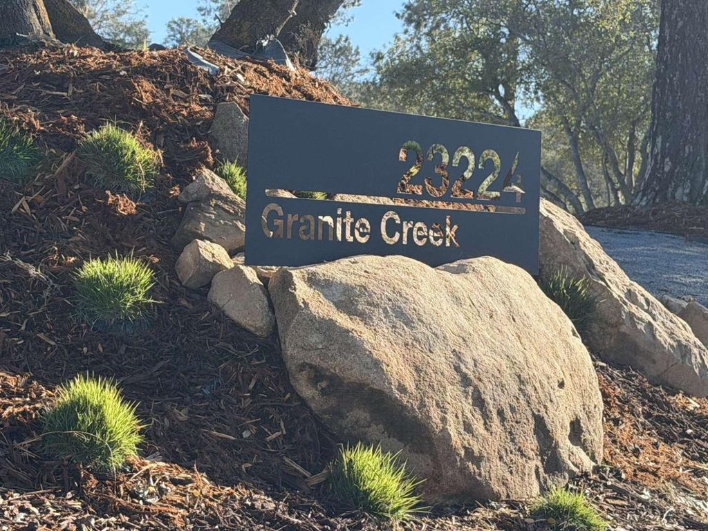 Image 83 of property listing at 23224 Granite Creek Lane, Clovis, CA 93619