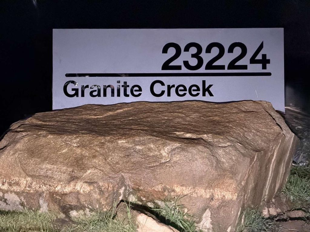 Image 85 of property listing at 23224 Granite Creek Lane, Clovis, CA 93619