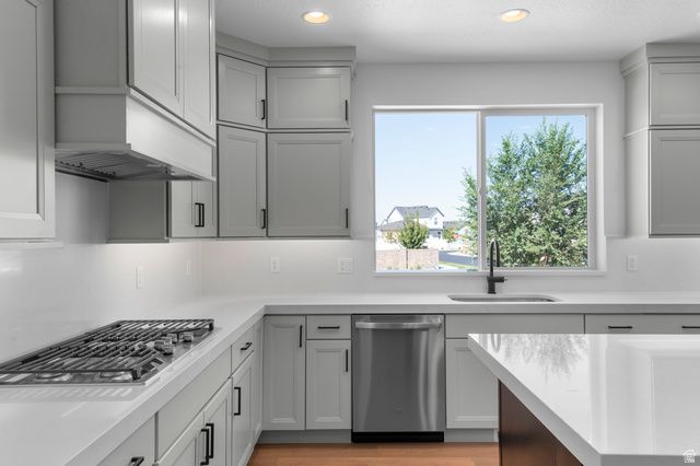 611 N BRIARWOOD LN, Lindon, UT 84042