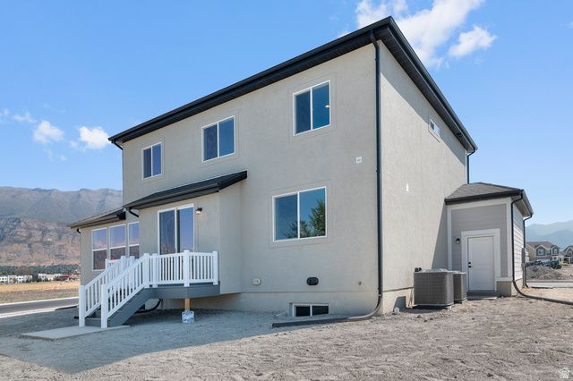 611 N BRIARWOOD LN, Lindon, UT 84042