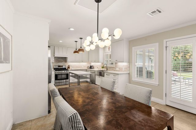 9605 Cedardale Drive, Houston, TX 77055