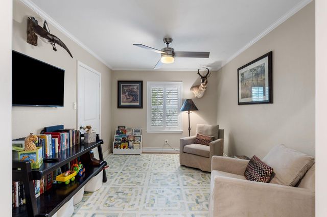 9605 Cedardale Drive, Houston, TX 77055