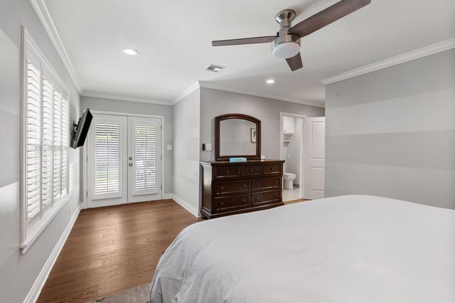 9605 Cedardale Drive, Houston, TX 77055