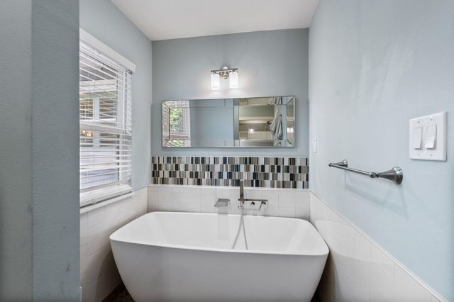9605 Cedardale Drive, Houston, TX 77055