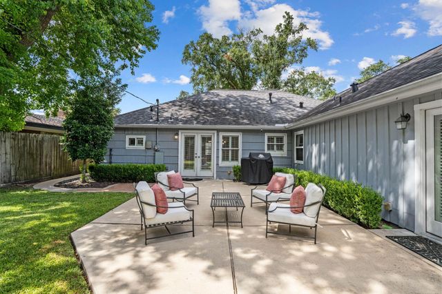 9605 Cedardale Drive, Houston, TX 77055