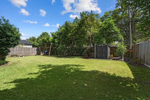 9605 Cedardale Drive, Houston, TX 77055