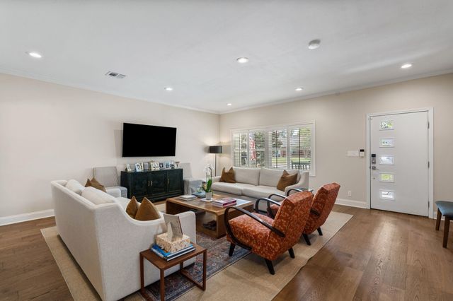 9605 Cedardale Drive, Houston, TX 77055