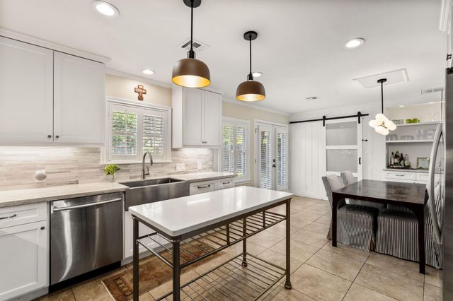 9605 Cedardale Drive, Houston, TX 77055