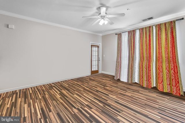 19622 Galway Bay Cir Apt 204, Germantown, MD 20874