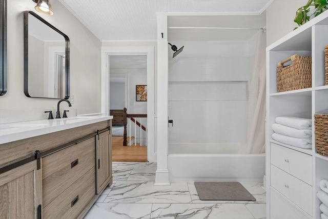 11 Crescent St, Stow, MA 01175