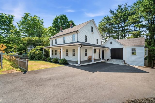 11 Crescent St, Stow, MA 01175