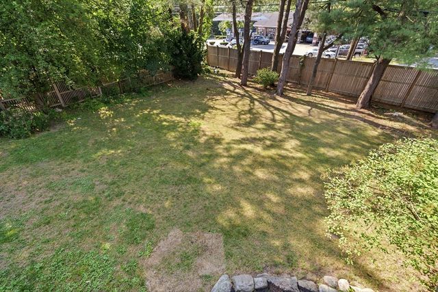 11 Crescent St, Stow, MA 01175