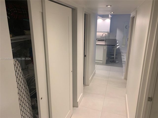 2326 S Cypress Bend Dr 221, Pompano Beach, FL 33069