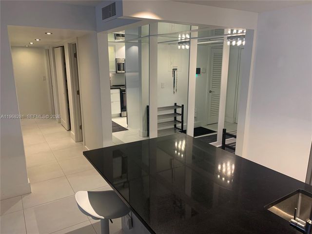 2326 S Cypress Bend Dr 221, Pompano Beach, FL 33069