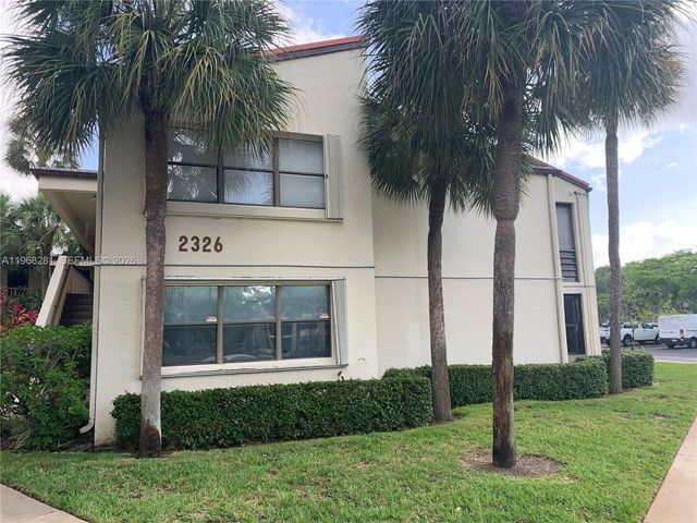 2326 S Cypress Bend Dr 221, Pompano Beach, FL 33069