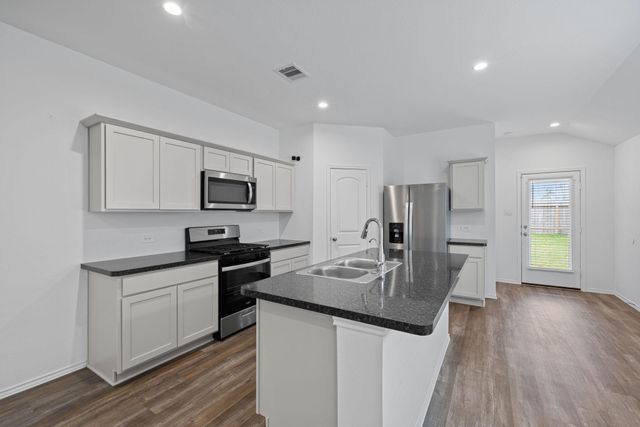 5710 Vintage Oakmont Drive, Spring, TX 77373