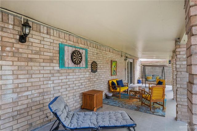 1921 Pin Oak Road, Edinburg, TX 78539