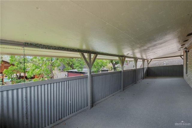 1921 Pin Oak Road, Edinburg, TX 78539