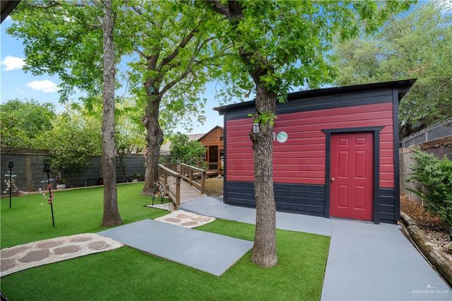 1921 Pin Oak Road, Edinburg, TX 78539