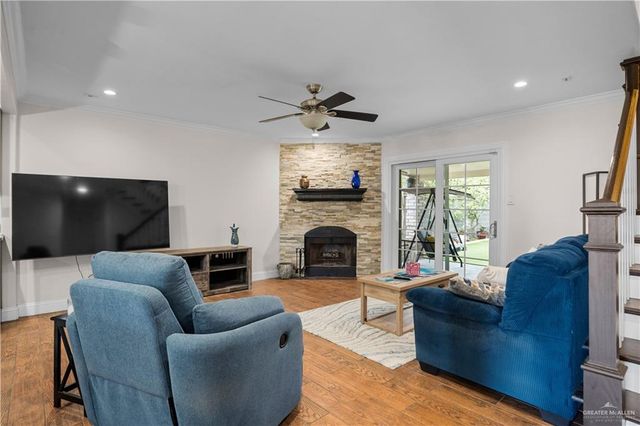 1921 Pin Oak Road, Edinburg, TX 78539