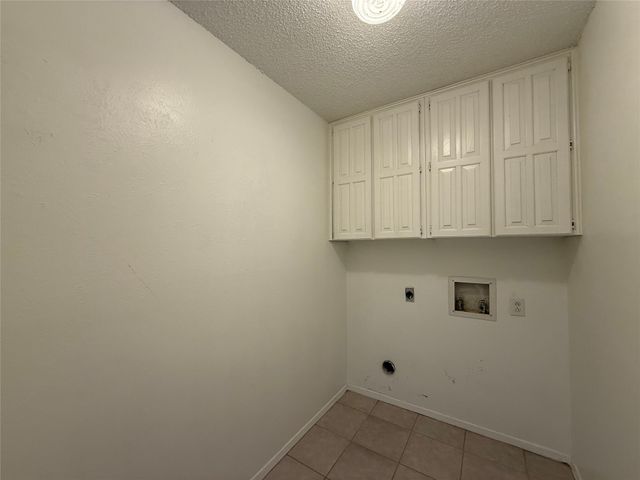 1809 Prince Drive, Benbrook, TX 76126