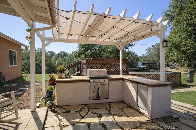 41121 Long Hollow, Coarsegold, CA 93614