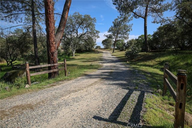 41121 Long Hollow, Coarsegold, CA 93614