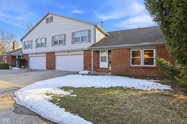 7553 Farm View Circle E, Indianapolis, IN 46256