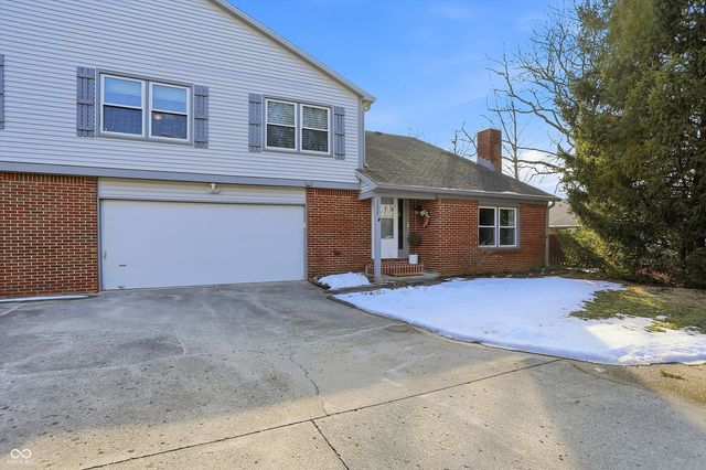 7553 Farm View Circle E, Indianapolis, IN 46256