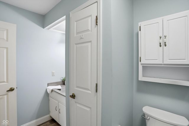 7553 Farm View Circle E, Indianapolis, IN 46256