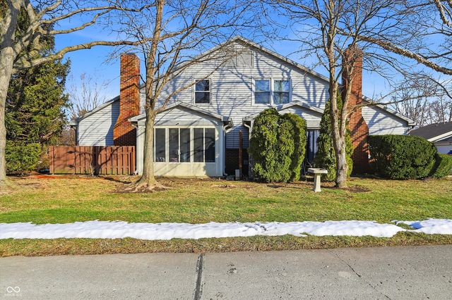 7553 Farm View Circle E, Indianapolis, IN 46256