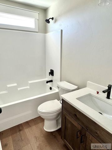 3867 E Walnut Way, Rigby, ID 83442