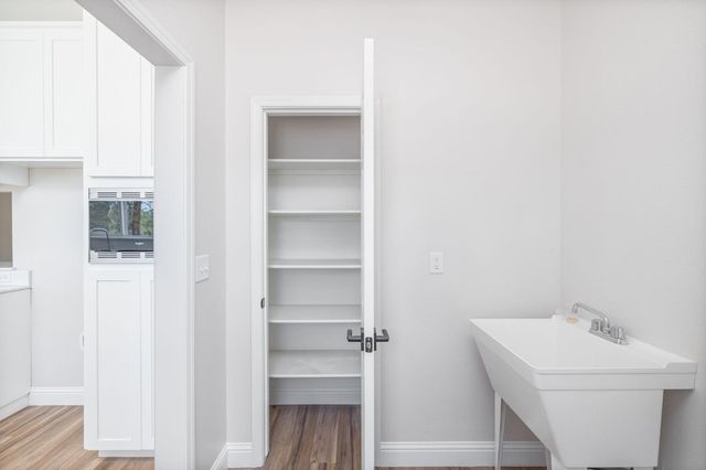 5450 Dunn Ct, Catheys Valley, CA 95306