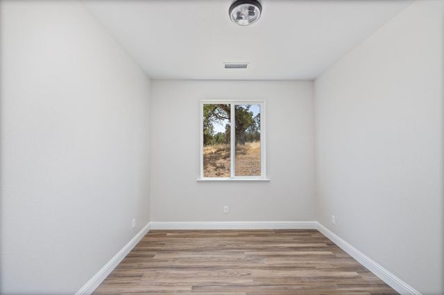 5450 Dunn Ct, Catheys Valley, CA 95306