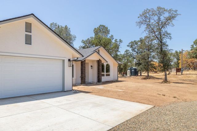 5450 Dunn Ct, Catheys Valley, CA 95306