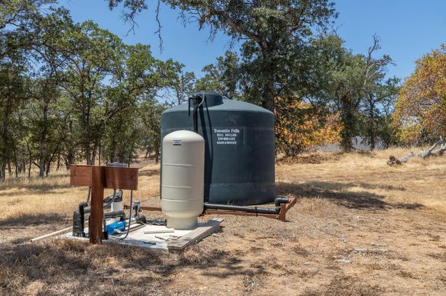 5450 Dunn Ct, Catheys Valley, CA 95306