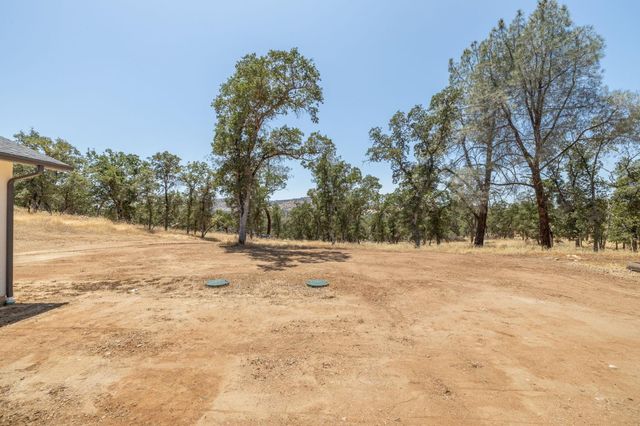 5450 Dunn Ct, Catheys Valley, CA 95306