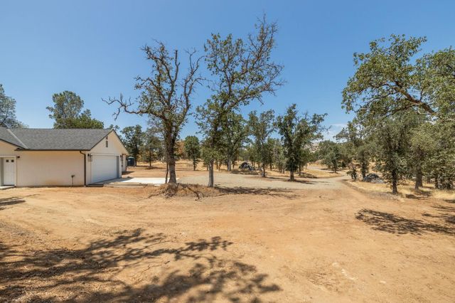 5450 Dunn Ct, Catheys Valley, CA 95306