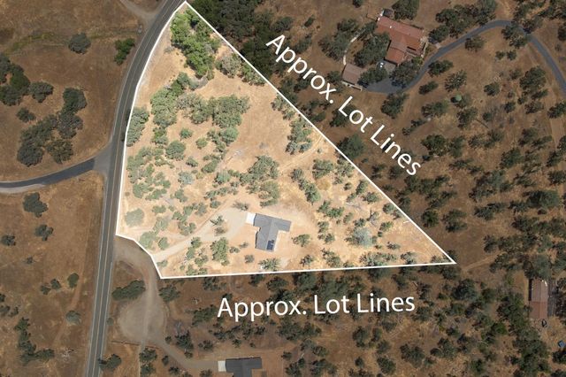 5450 Dunn Ct, Catheys Valley, CA 95306