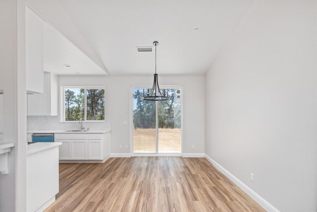 5450 Dunn Ct, Catheys Valley, CA 95306