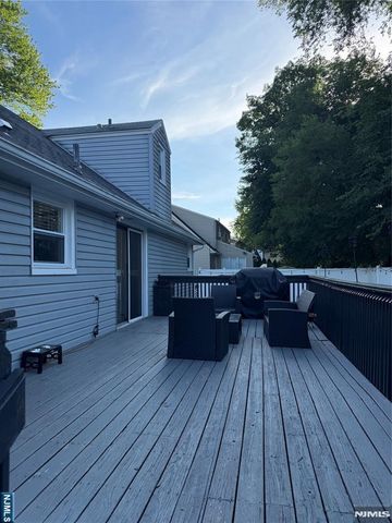 261 Greve Drive, New Milford, NJ 07646