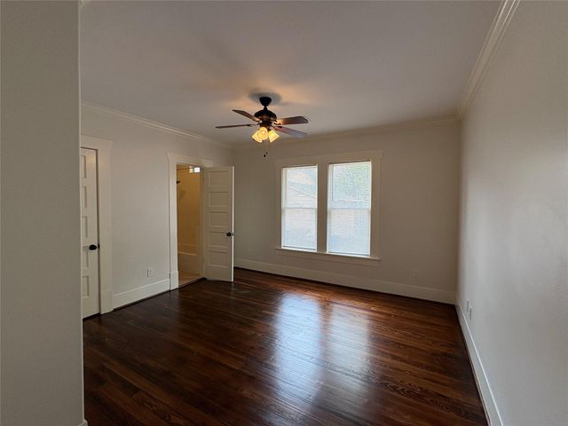 404 E 29th A, Houston, TX 77009