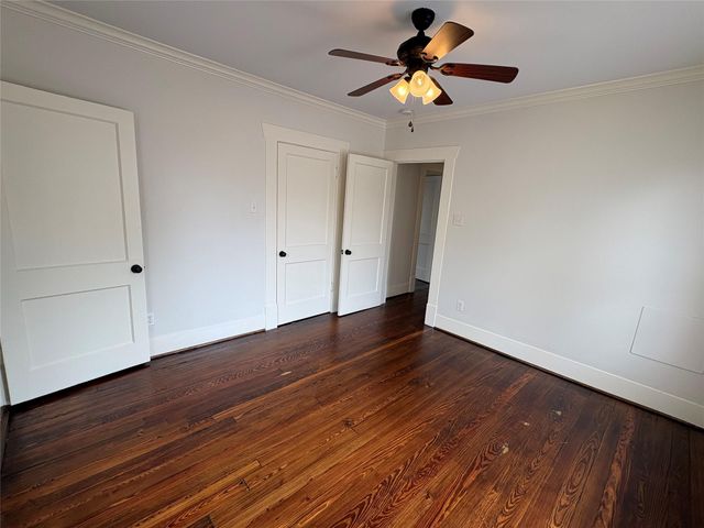 404 E 29th A, Houston, TX 77009