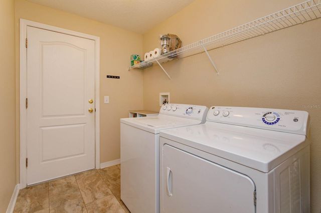 24353 CALUSA BOULEVARD, Eustis, FL 32736