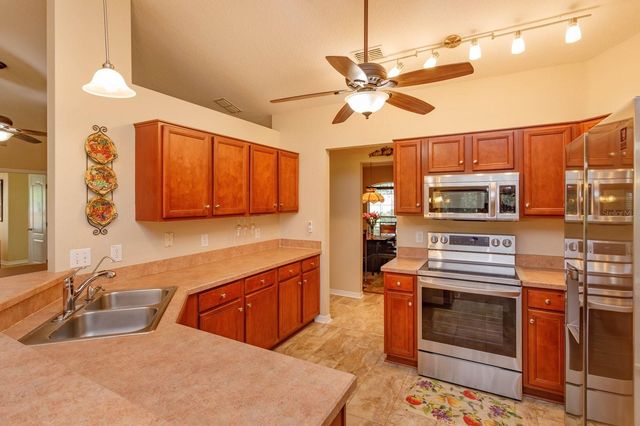 24353 CALUSA BOULEVARD, Eustis, FL 32736