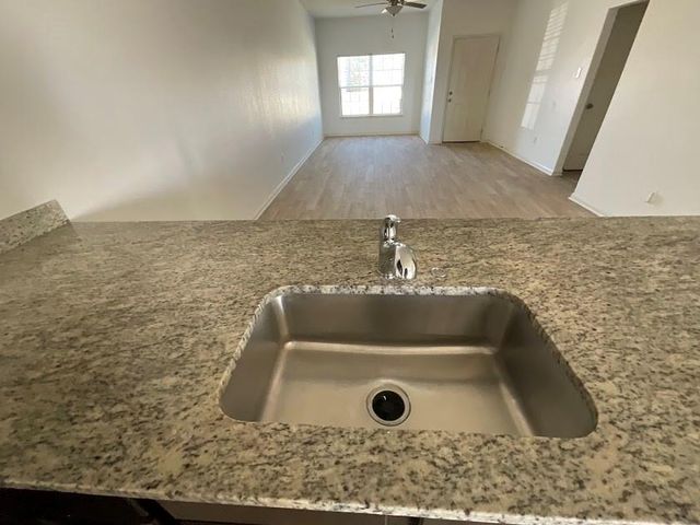 172 Allington CIR, Jarrell, TX 76537