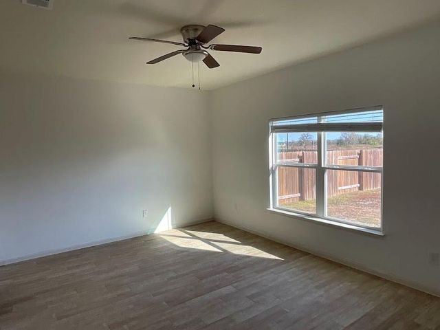 172 Allington CIR, Jarrell, TX 76537